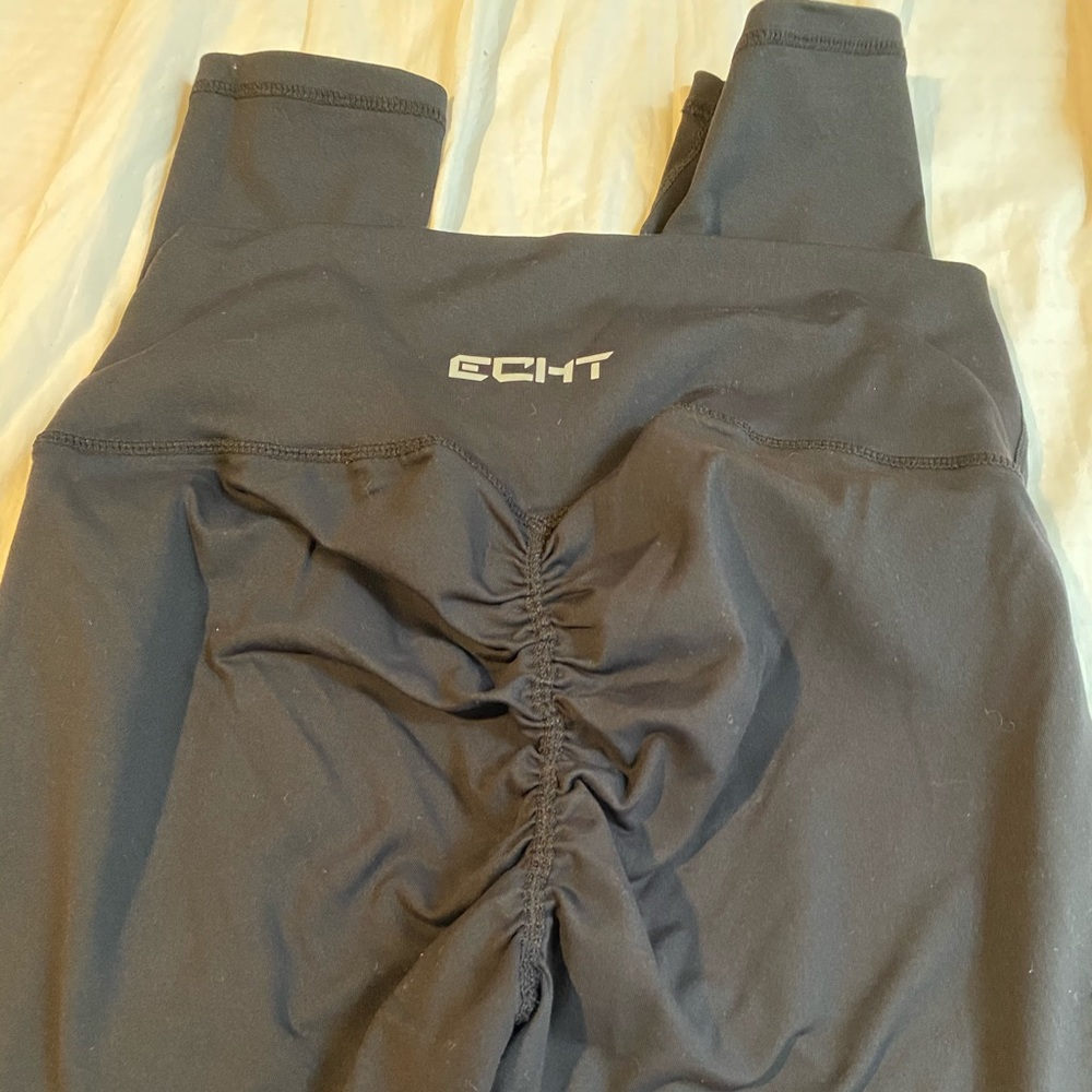 ECHT booty scrunch leggings